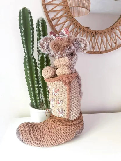 Highland Baby Cow – No-Sew Crochet Pattern 🌿🐮