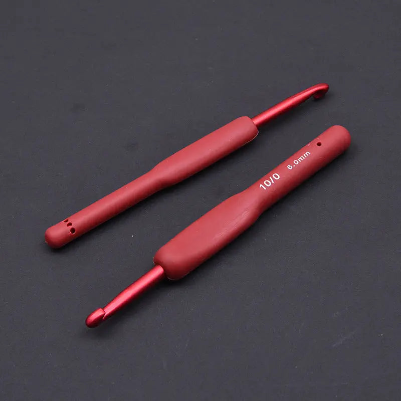 Red crochet DIY hand-weaving tool