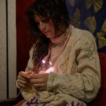 💡 Knitting Light